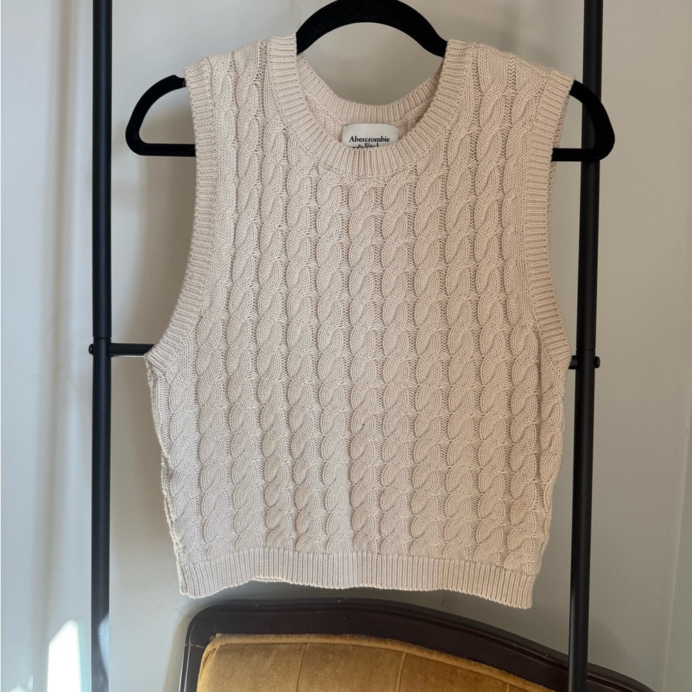 Abercrombie & Fitch Cream Cable Knit Sweater Vest